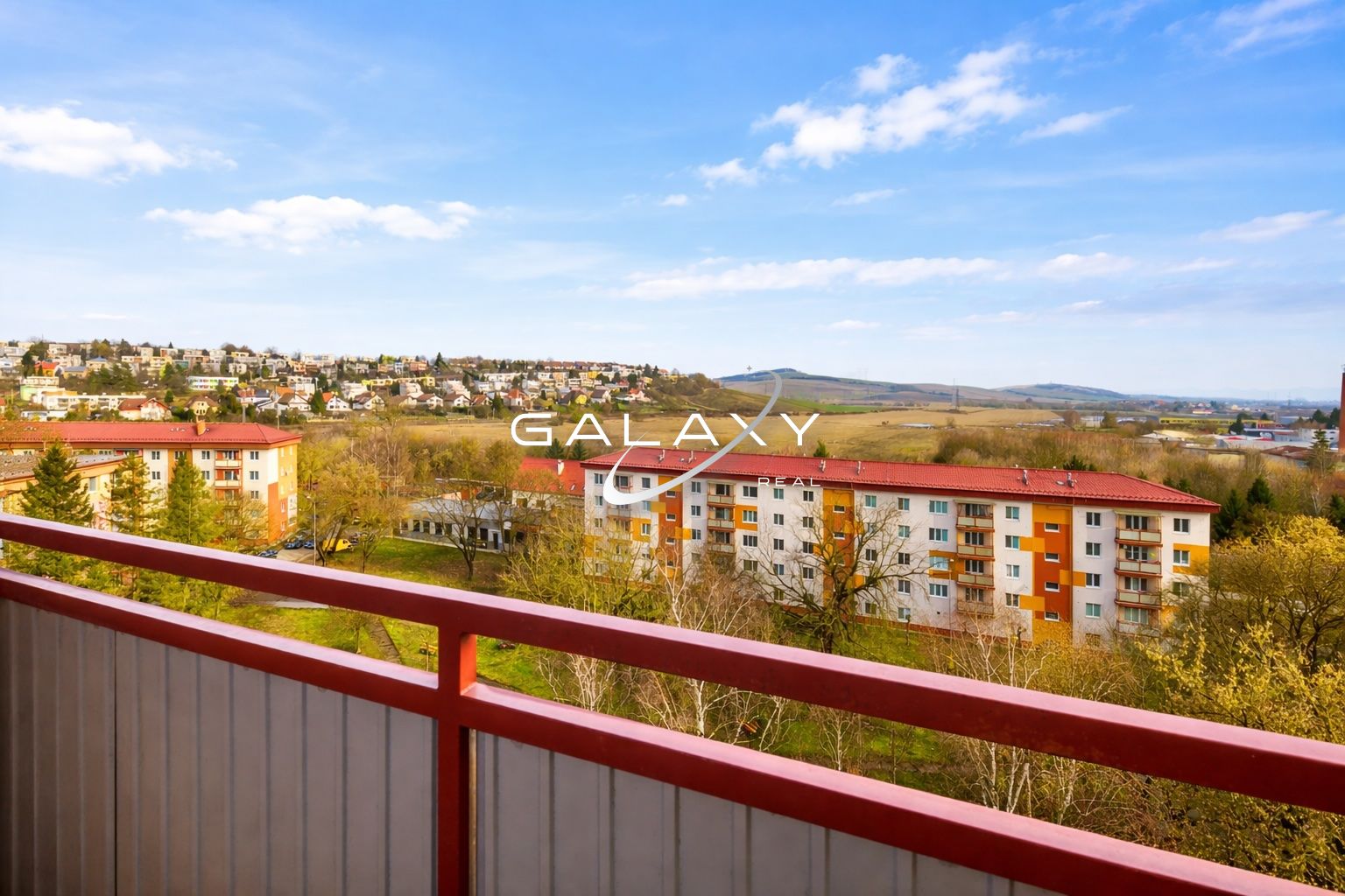 02_Vyhlad_balkon.jpg