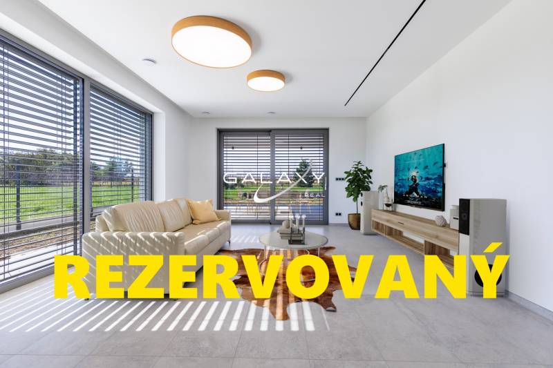 1.1_modern tv entertainment_final.jpg